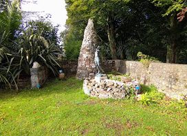 Sausmarez Manor