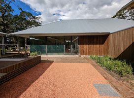 Ngununggula, Southern Highlands Regional Gallery