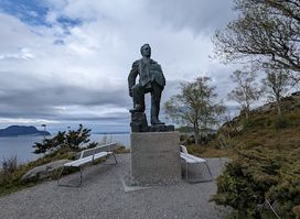 Kristofer Randers Statue