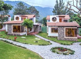 VILLAS JUCANYA