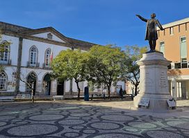 Monumento a José Estevão Coelho de Magalhães