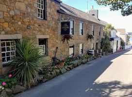 Old Smugglers Inn