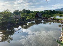 Project Wings Sumatra / Recycling Village
