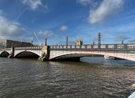 Lambeth Bridge