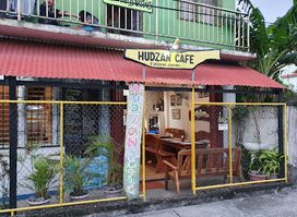 Hudzan's Cafe