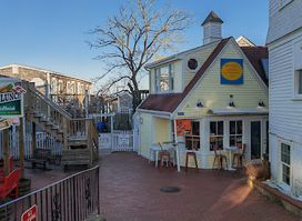 Provincetown Public Library