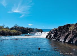 Tad Faed Waterfall