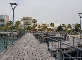 Molos, Center Small Pier