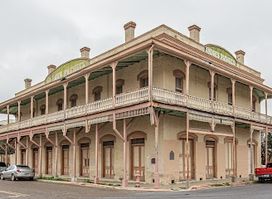 Andres Pacheco Store and Residence