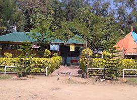 Eyob Hotel