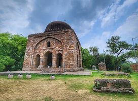 Barah Khamba