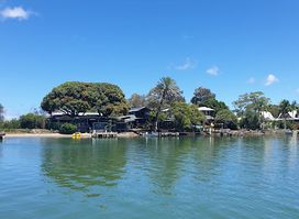 Noosa Cruiser Restaurant & Bar