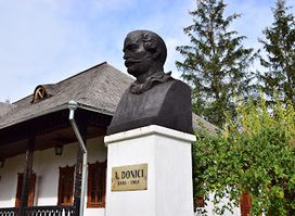 Alexandru Donici Estate