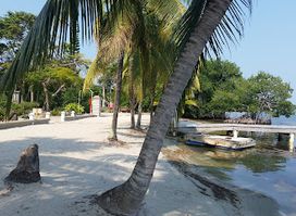 Yoli's Over Da Water Bar & Grill