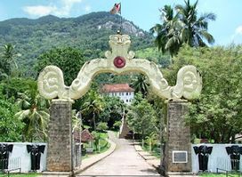 Aluviharaya Rock Cave Temple