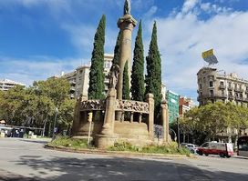 Plaça de Mossèn Jacint Verdaguer