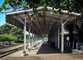 Thanbyuzayat Railway Station