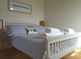 Les Pourciaux Cottage Alderney