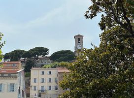 Monument aux Morts de Cannes - Vieux port