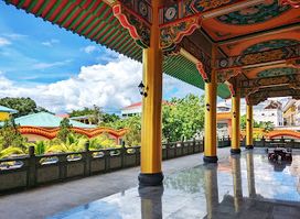 Lian Hua San San Ching Temple