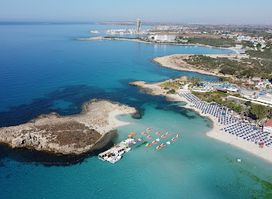 Nissi Island