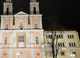 Tablica poświęcona Adamowi Mickiewiczowi