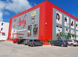 Lucky Shopping Center