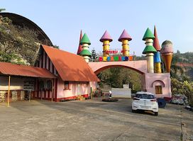 Dreamland Amusement Park