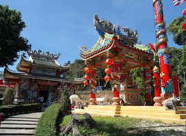 Chao Por Koh Chang Shrine