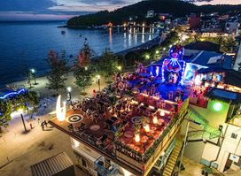 Coba Rooftop & Restaurant Himare