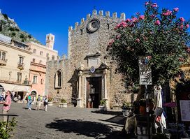 Piazza Duomo Taormina