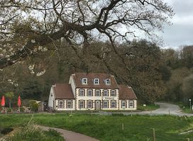 The Vic In The Valley