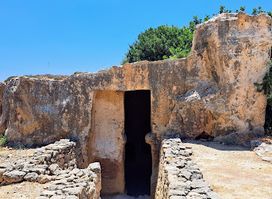 Tomb 4