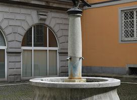 Sirenenbrunnen - Brückenkopfgebäude West