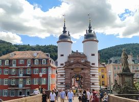 Brücke-Tor