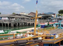 Ban Phe Travel Guide 市場