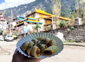 Tibetan art Shop Gompa road