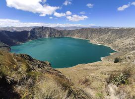 Viewpoint Quilotoa Lake