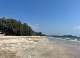 Khlong Dao Beach