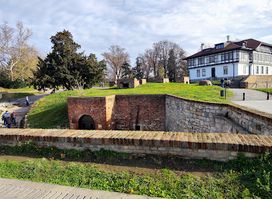 Roman well