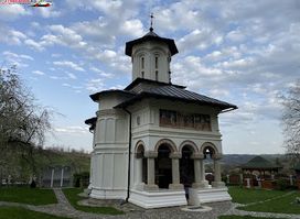 Logrești hermitage