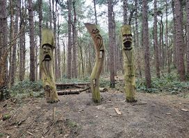 Drei Holzgeister von Vossenhol
