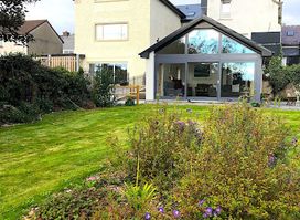 Dingle Garden Townhouse