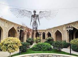 From Waste to Art museum