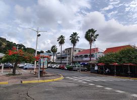 Marigot Market