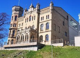 Hilary Raduszkiewicz's Palace