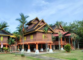 Replica Royal Palace Melawar (Rembau Museum)