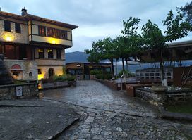 Frontzou Politia Restaurant
