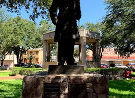 San Augustin Plaza