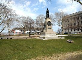 Fort Huntington Park